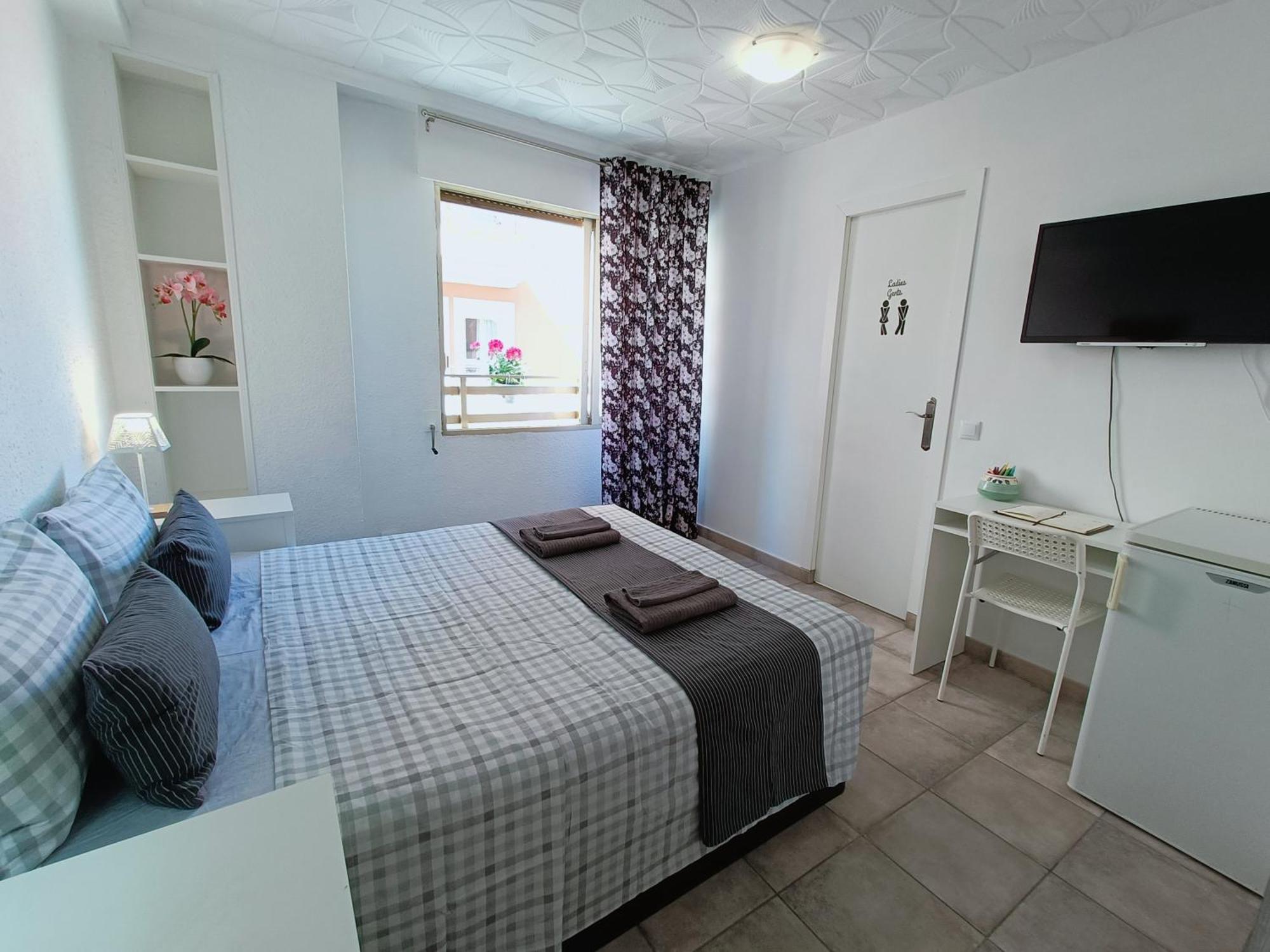 Gloria Host House Apartman Alicante Szoba fotó