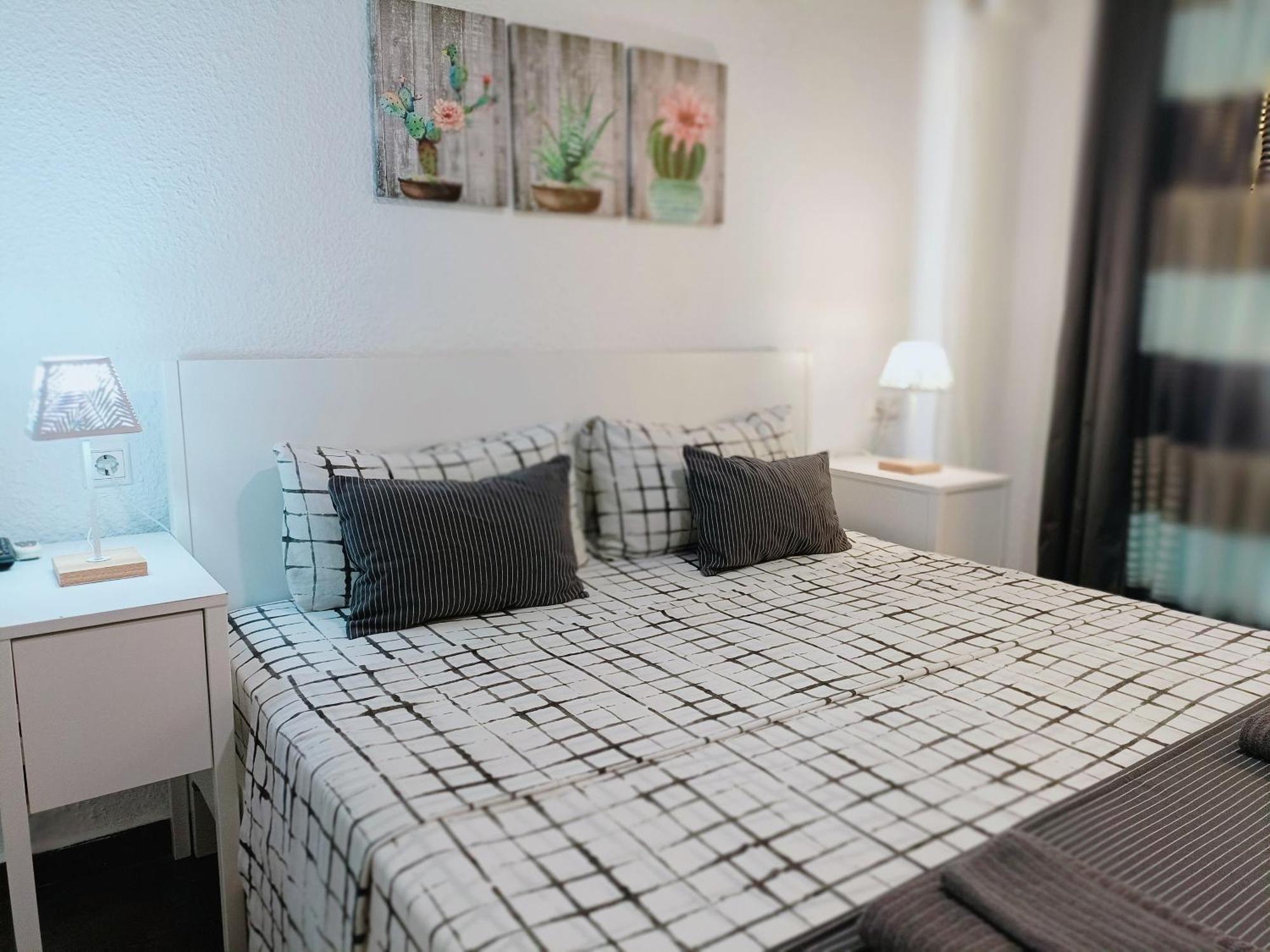 Gloria Host House Apartman Alicante Szoba fotó